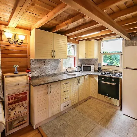 Villa Ilk Ayvilla2 *